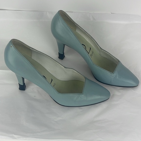 Yvest Sain Lauren Heels - Picture 2 of 11